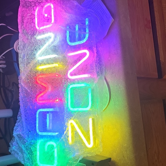 LED Neon Sign - Gaming Zone. - Picture 2 of 3